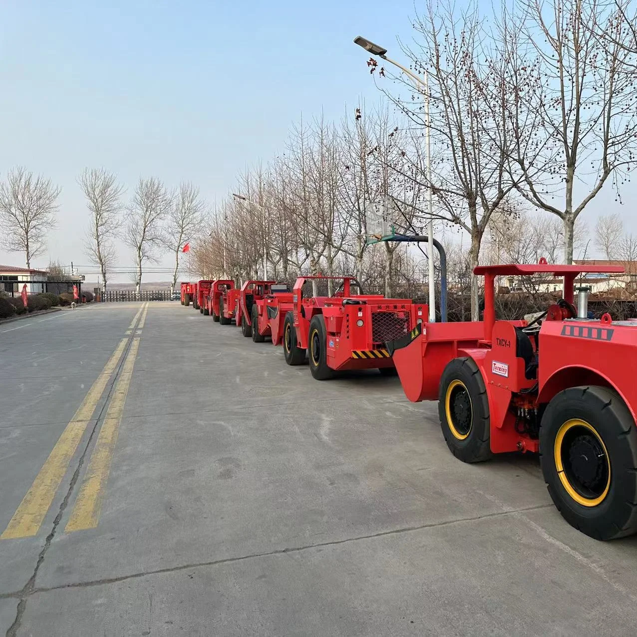 Подземный погрузчик Yantai Tuoxing LHD Золотое оборудование скребковый Шахтный Насос изготовленный производителем скуптрама
