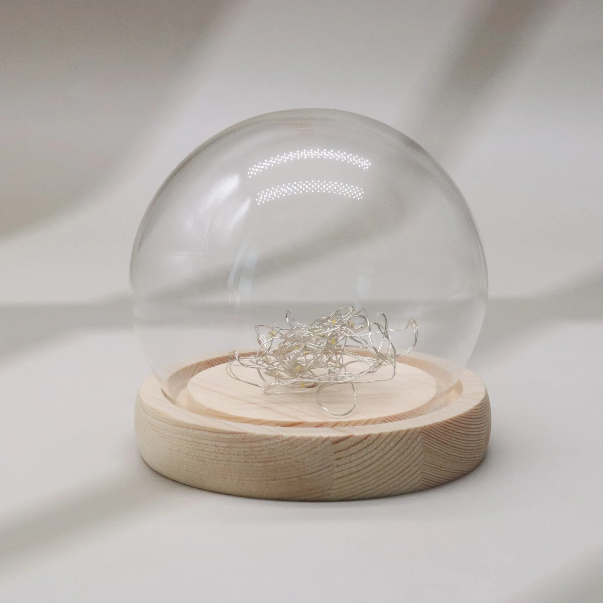 Factory wholesale high quality round dustproof transparent glass cover for home decoration immortal flower glass cover