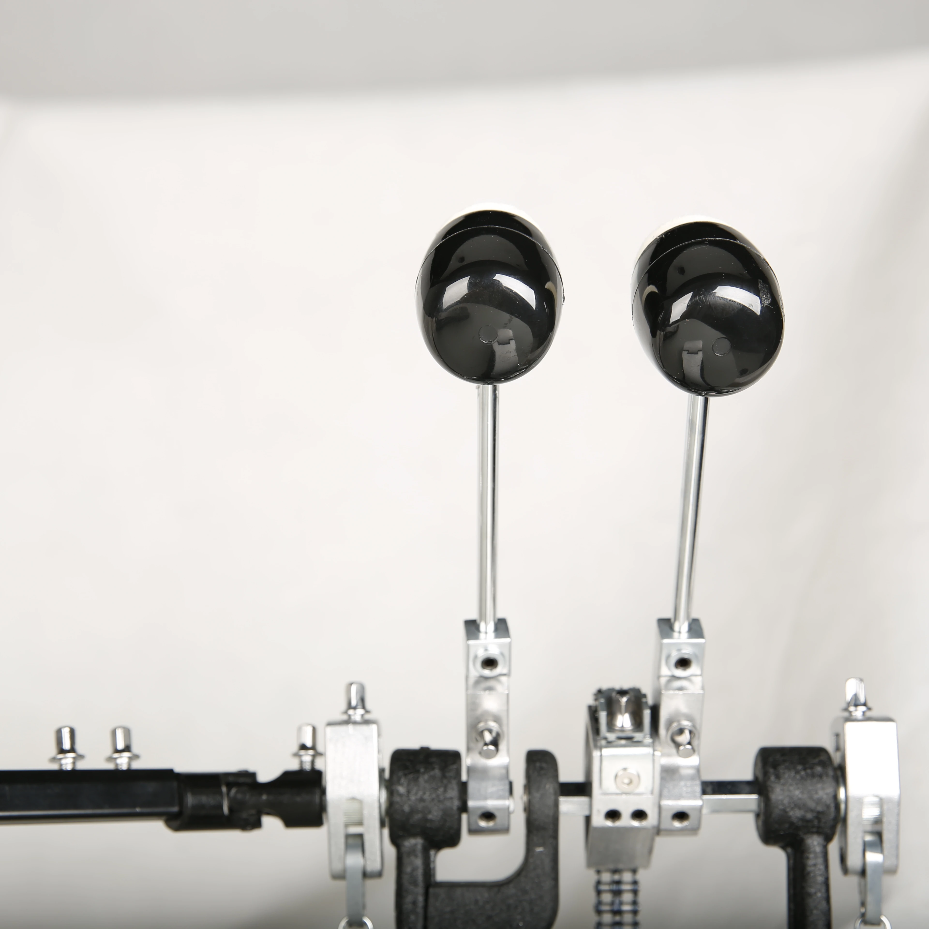 High - grade percussion double - pedal bass drum, double - pedal drum, used for percussion performance