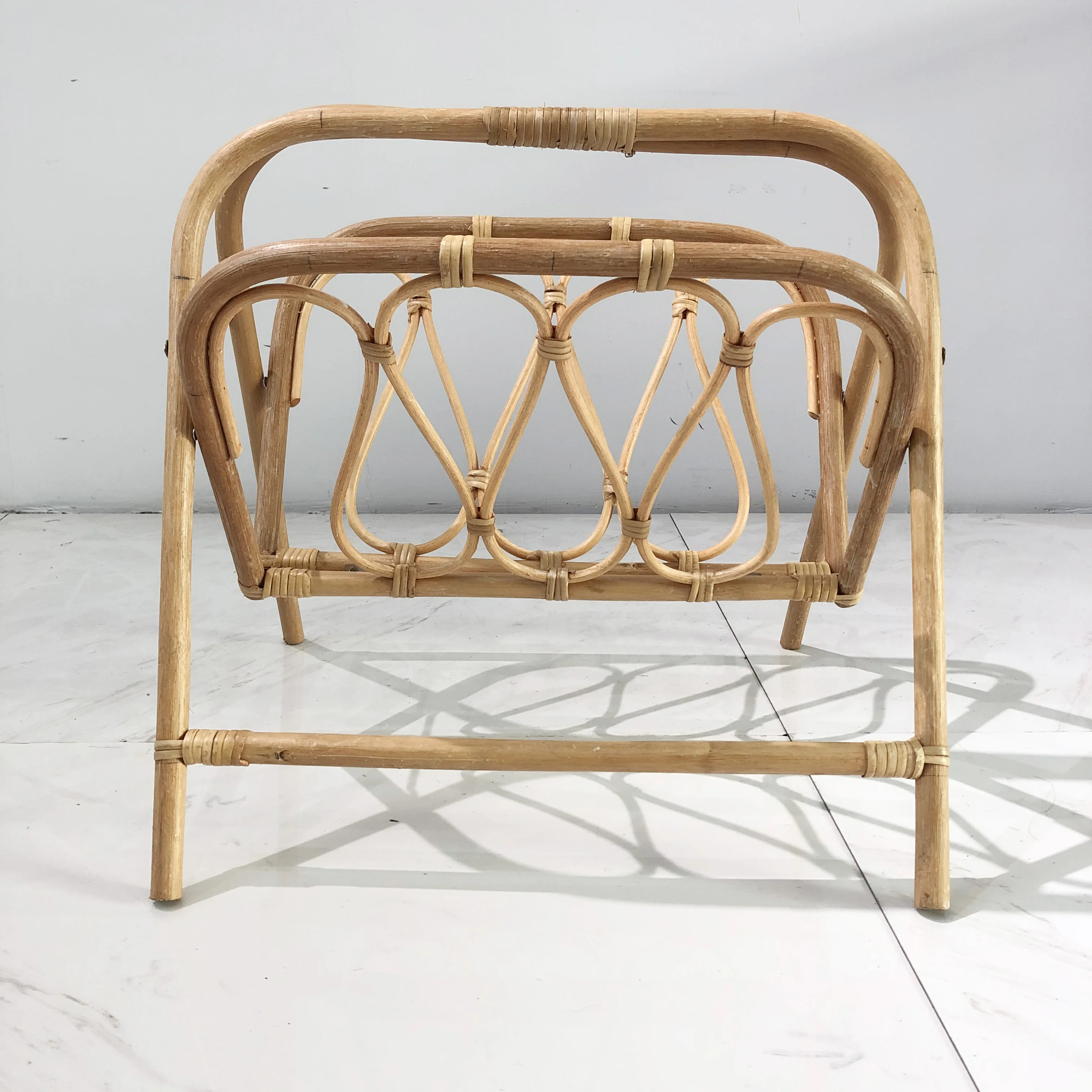  Contemporary household hand-woven rattan floor folding magazine