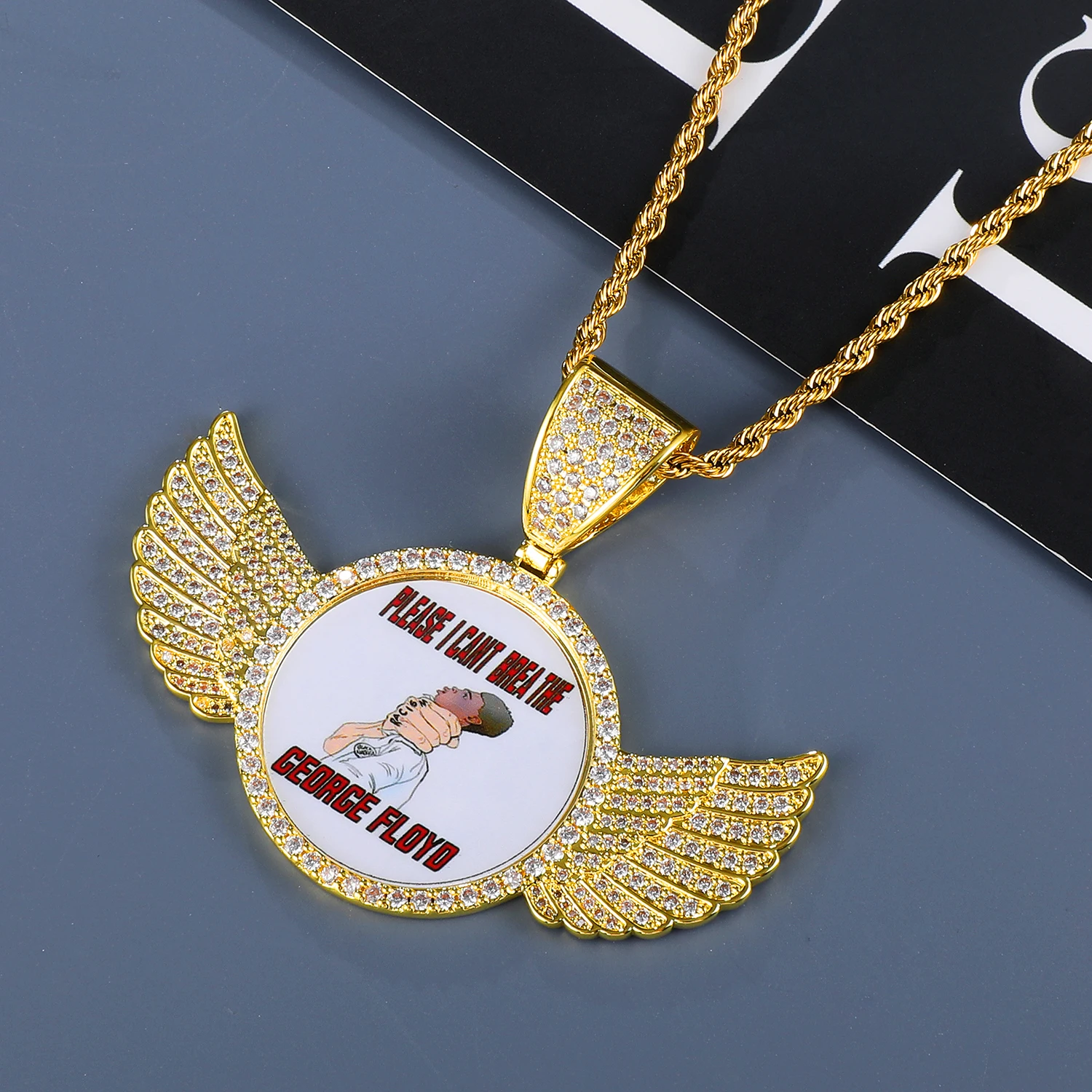 Copper inset zircon circle brand wings exchangeable photo pendant necklace