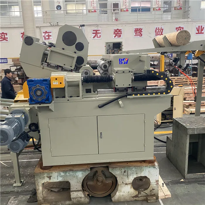 Automatic SLK2600/5F veneer rotary peeling lathe with press bar/10feet wood log debarking and peeling machinery