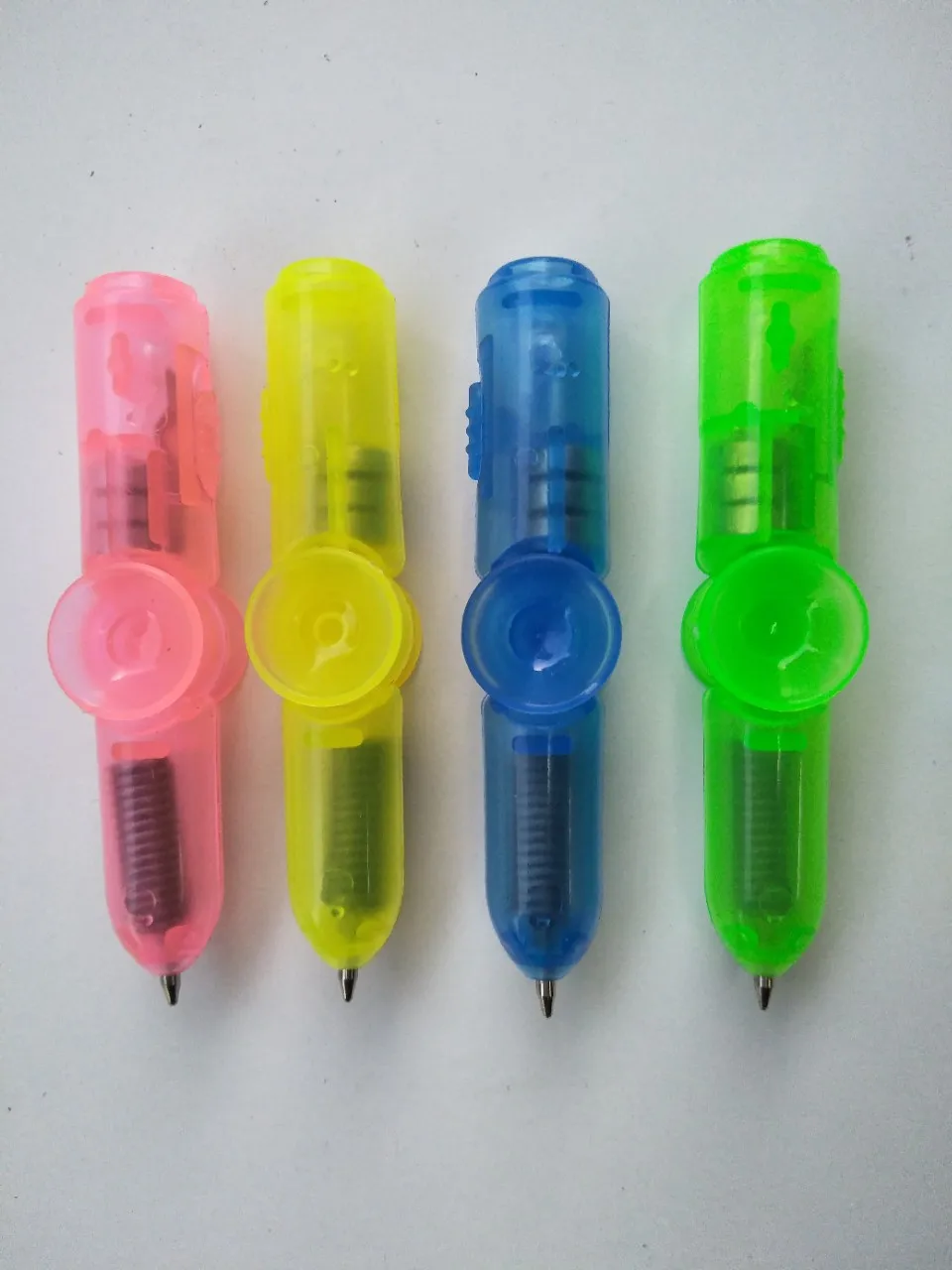 Stress Relief Promotion Toy Gift LED Light Spinner Fingertip illumination Decompression Gyro kids Ballpoint Pen