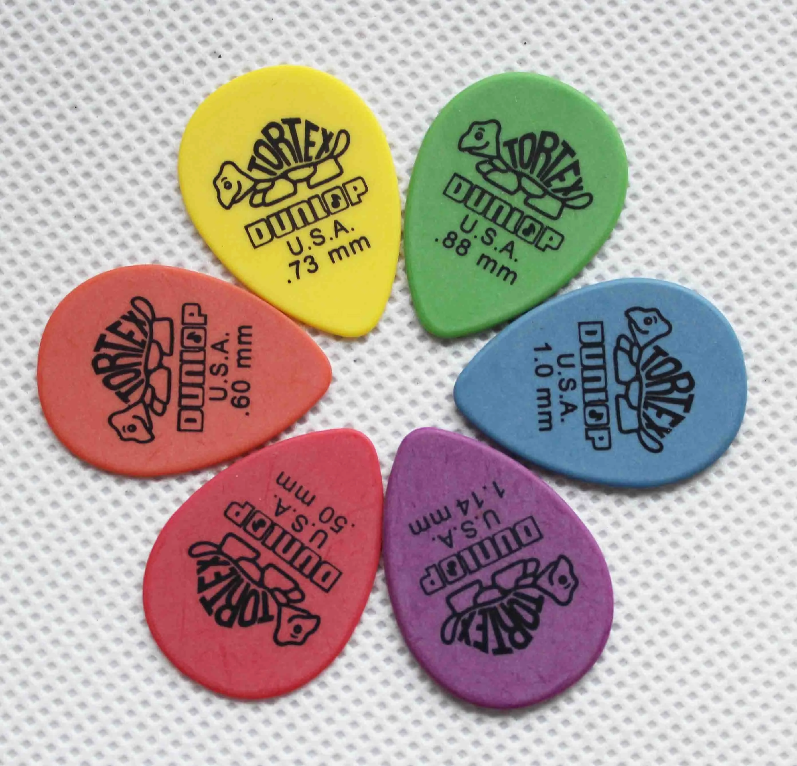 Derlin material guitar picks,custom design guitar picks