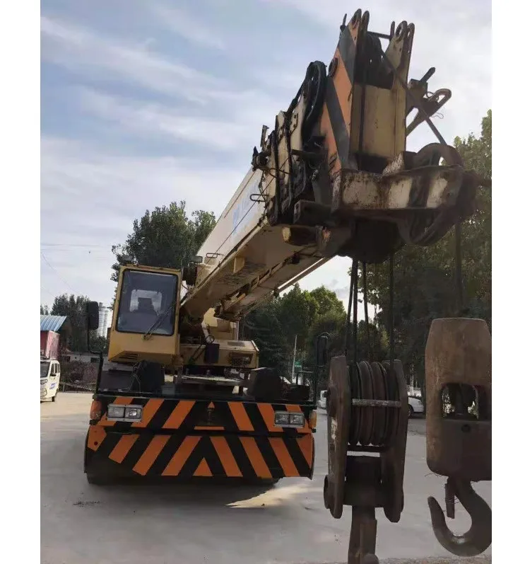High model Tadano 25ton TR-250M 4 wheels crane Used RT crane