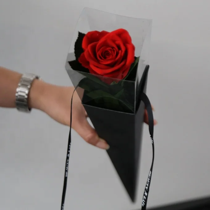 
single natural real preserved rose with stems in black gift boxes for valentine day 