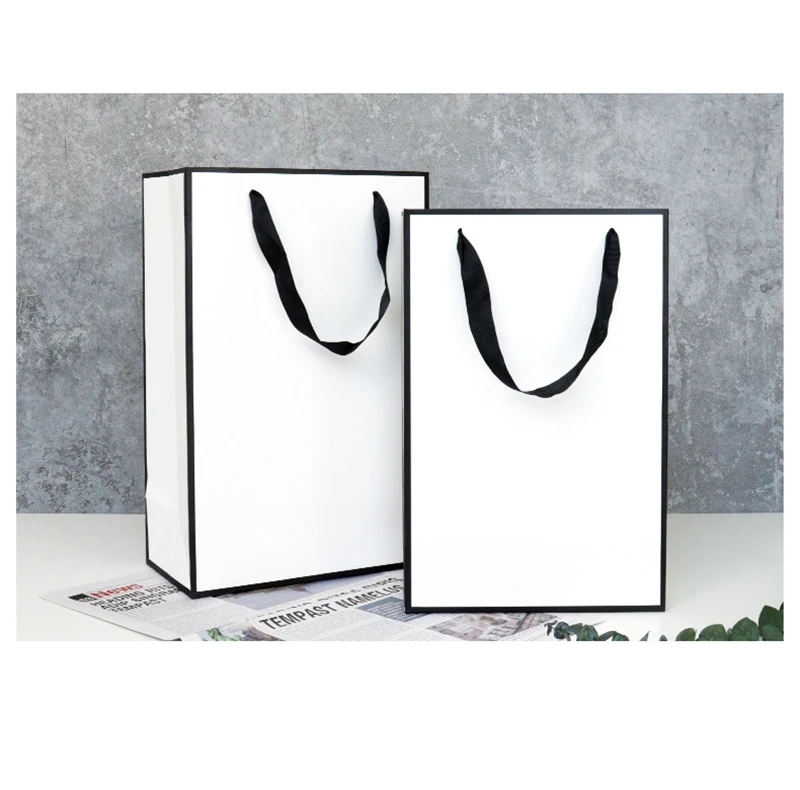 Factory Direct Oem Customized Logo Black White Paper Shopping Bag Specialty Paper Wedding Gifts Bag With Handle