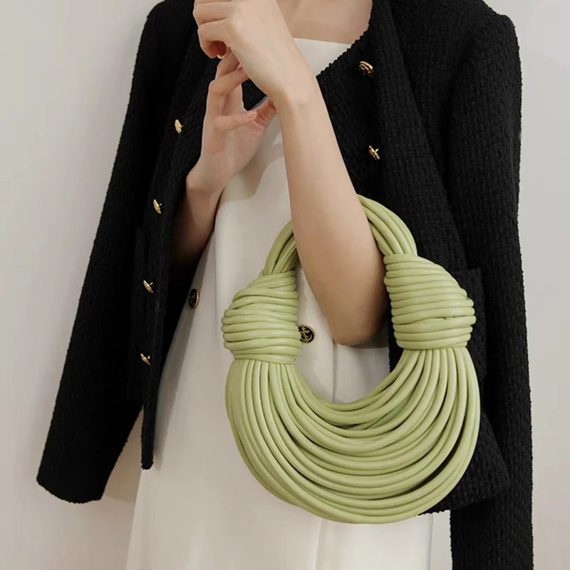 2022 Trend New Line Bundle Clutch Bag Women Noodles Design Shoulder Ladies Underarm Bags