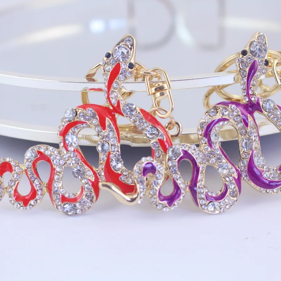 2024 China Hot Promotional Gift Keychain Rhinestone snake metal  Keychain Diamond Key Chains Charms Car Accessories