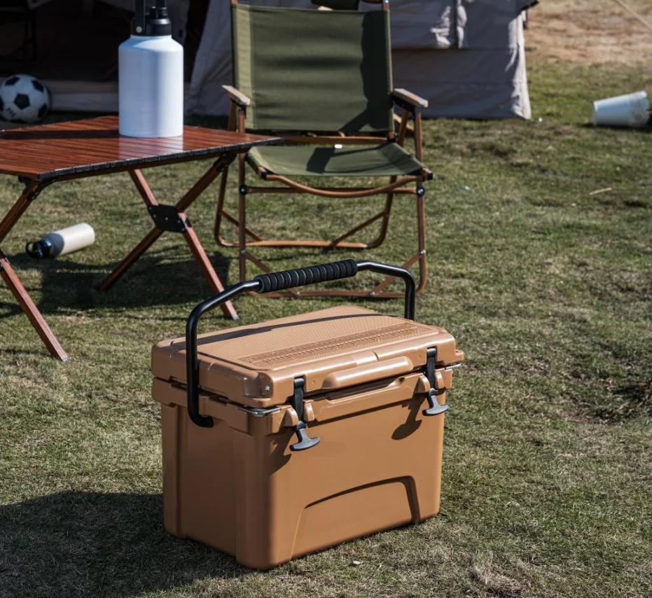 Small size  20 qt cooler 20QT outdoor hard cooler box drink cooler