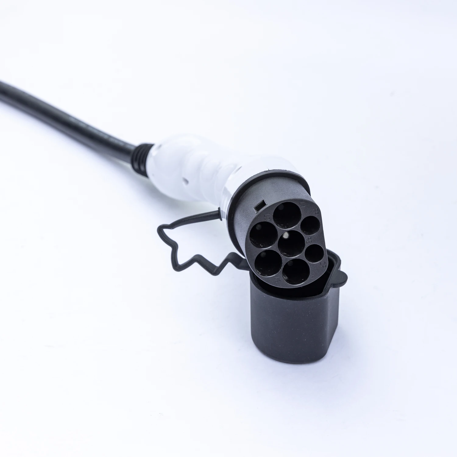 Hot selling 7KW 32A Type 1 To Type 2 sae j1772 Electric Vehicle Charging Gun Connector Mode 3 electric car charger