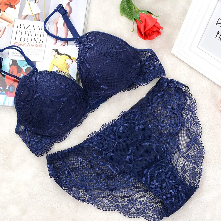 Africa bra stocklot  Deep V Sexy  Charming Woman Seamless girls  bra  with embroider accept OEM/ODM