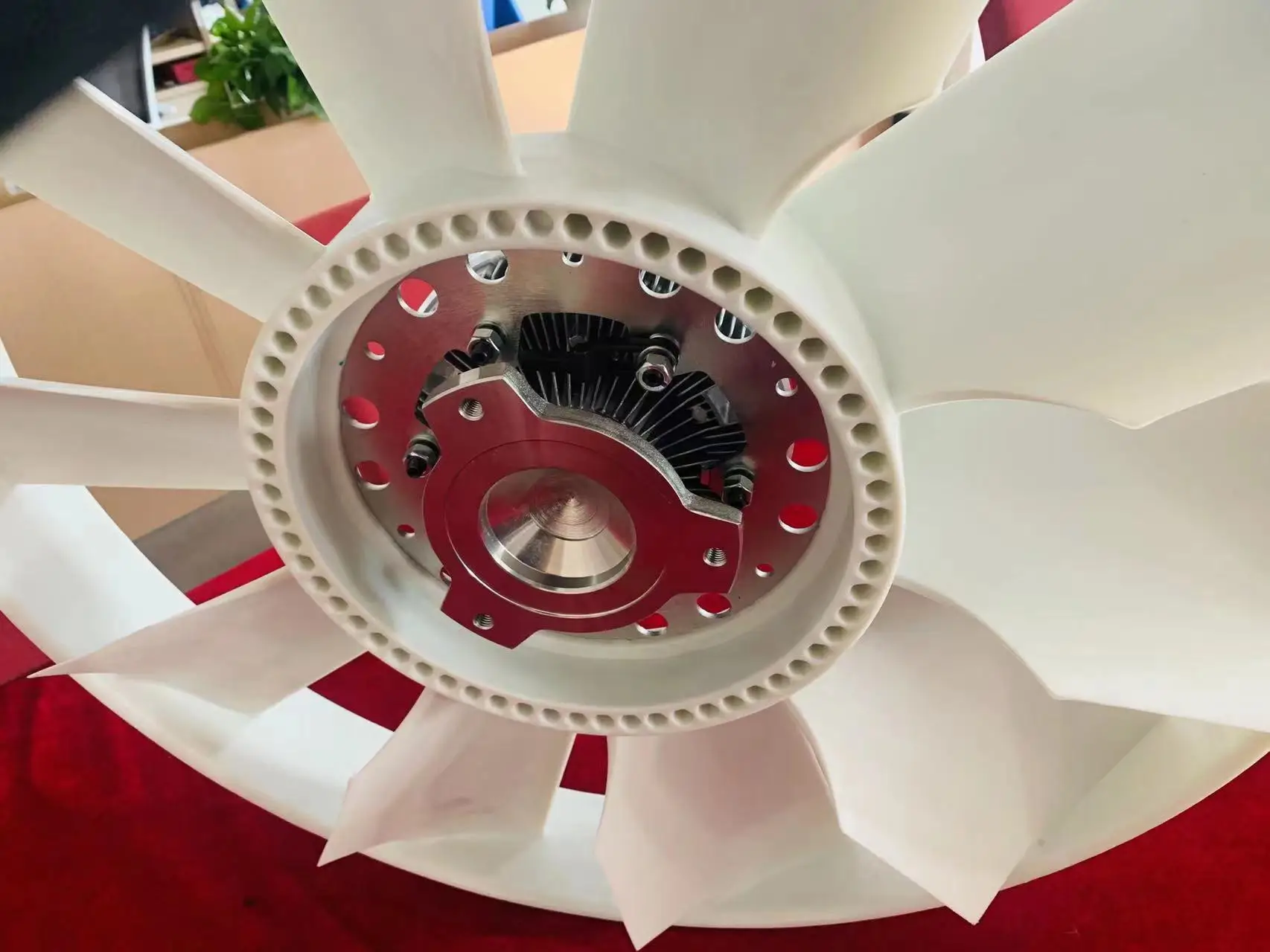 silicon oil clutch fan assembly for foton Auman H410000000146 Electronically controlled