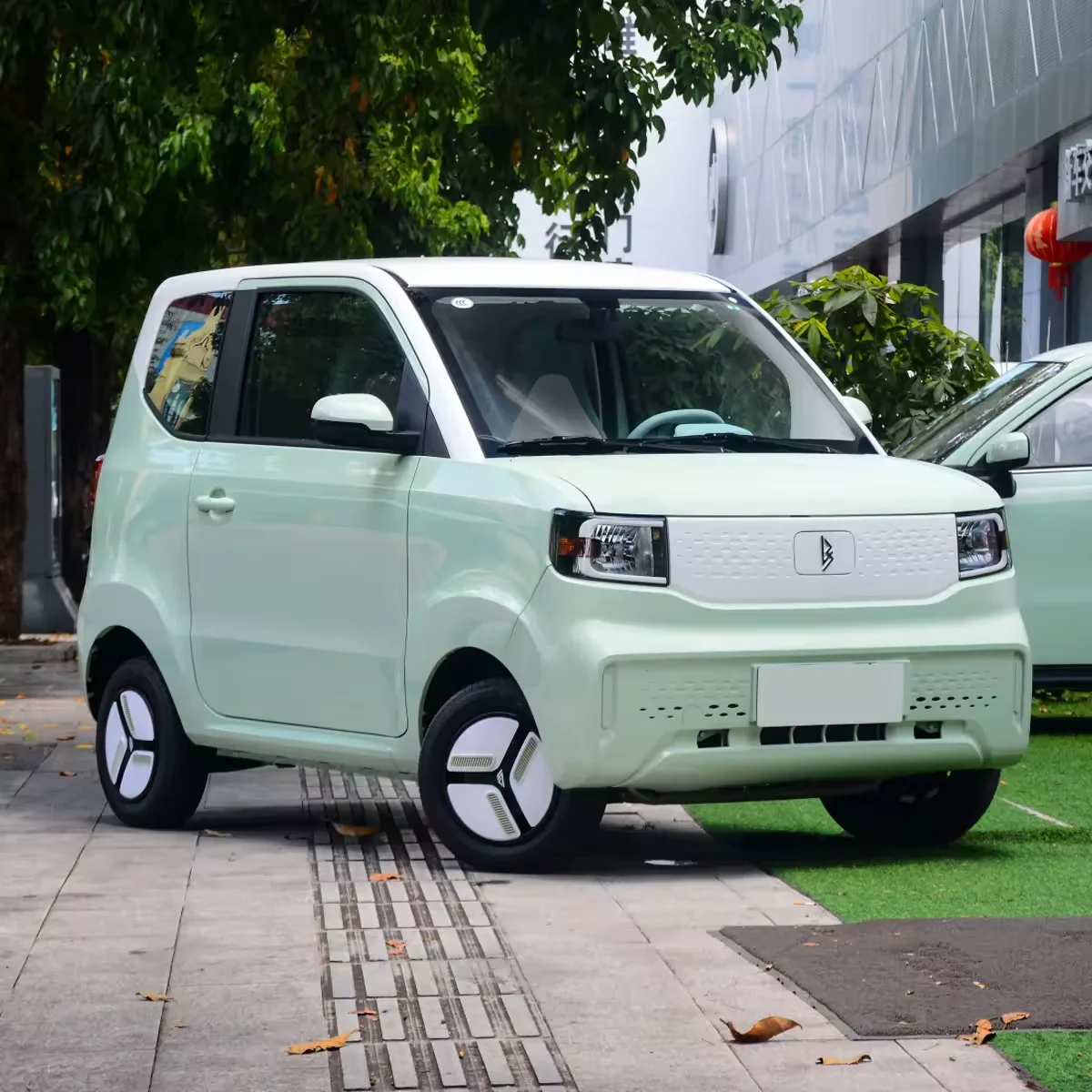 2024 High Speed New Energy Adult Four Wheel Mini Electric Car Vehicle Ling Bao uni ev cheapest 4 seater electric mini car