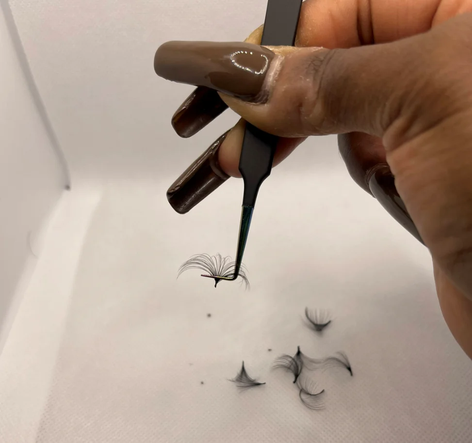 Volume lash extensions 05  no sticky and fan smoothly premium quality eyelash extension supplies