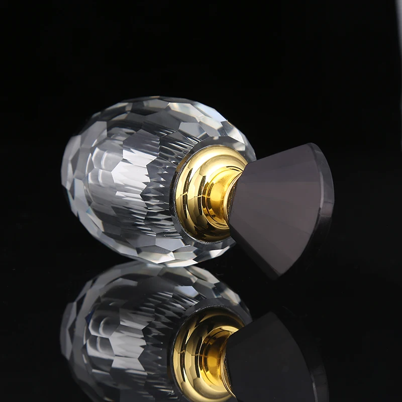 CJ -Wholesale Modern 3ml Luxury  Decor Home Bedroom Centerpiece Empty Attar Crystal Perfume Oil Bottle