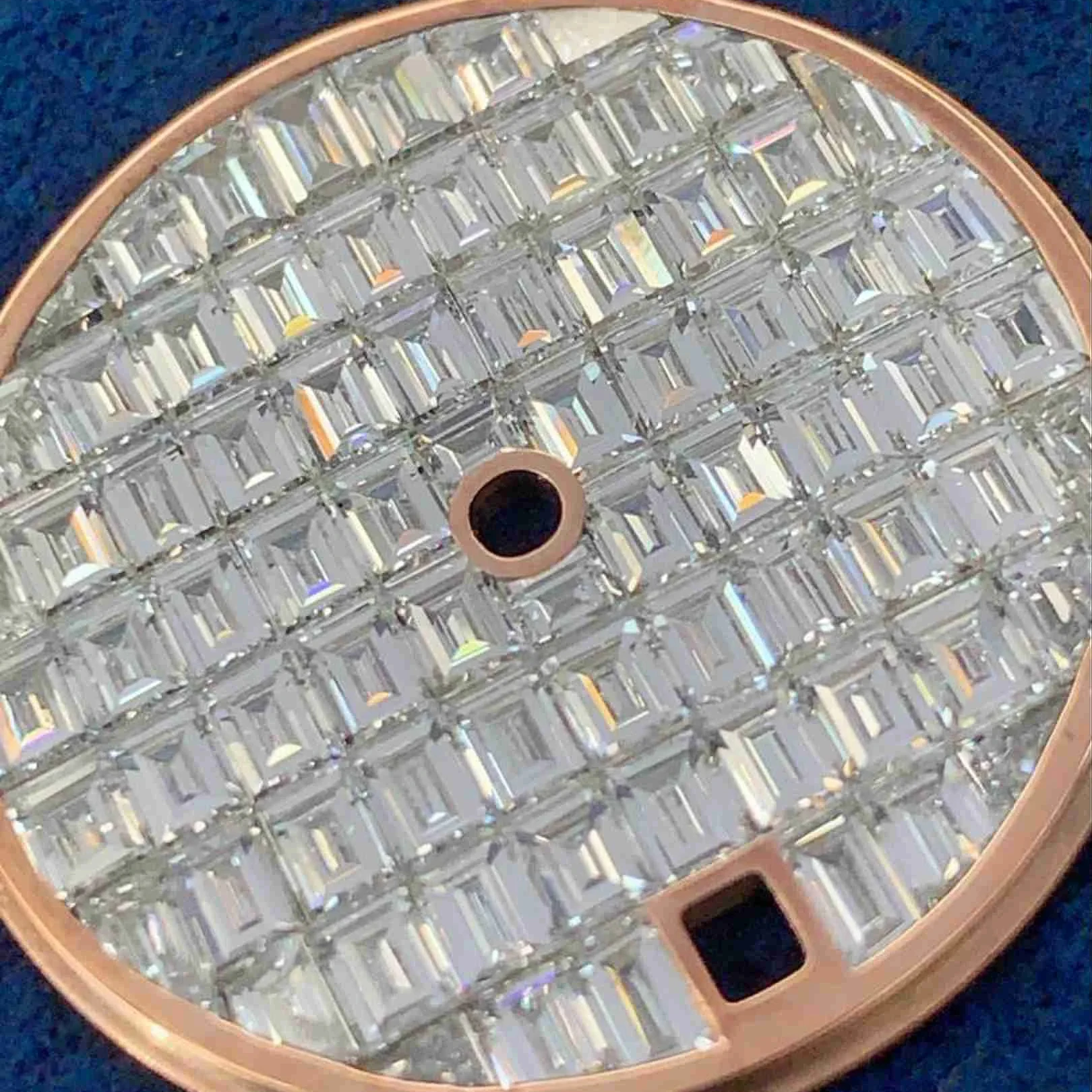 Factory Silver Cultured Diamond Watch Dial 18K Gold Dial Customized with CNC Hole Set Cultured Diamonds for Luxury Watches