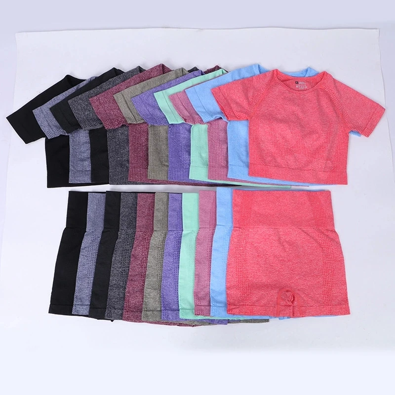 Hot Custom Logo Seamless Breathable Dot Bra Short Sleeve T-shirt High Waist Workout Shorts Yoga 3 Piece Sets