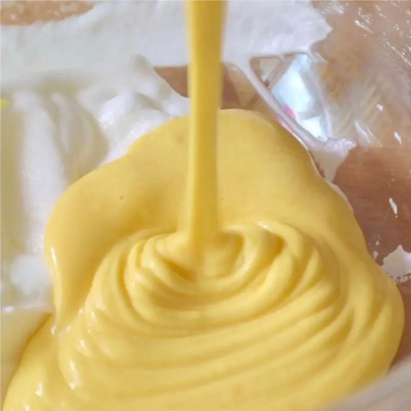 Pneumatic chocolate paste filling machine Factory direct price robot ice cream filling machine suppliers