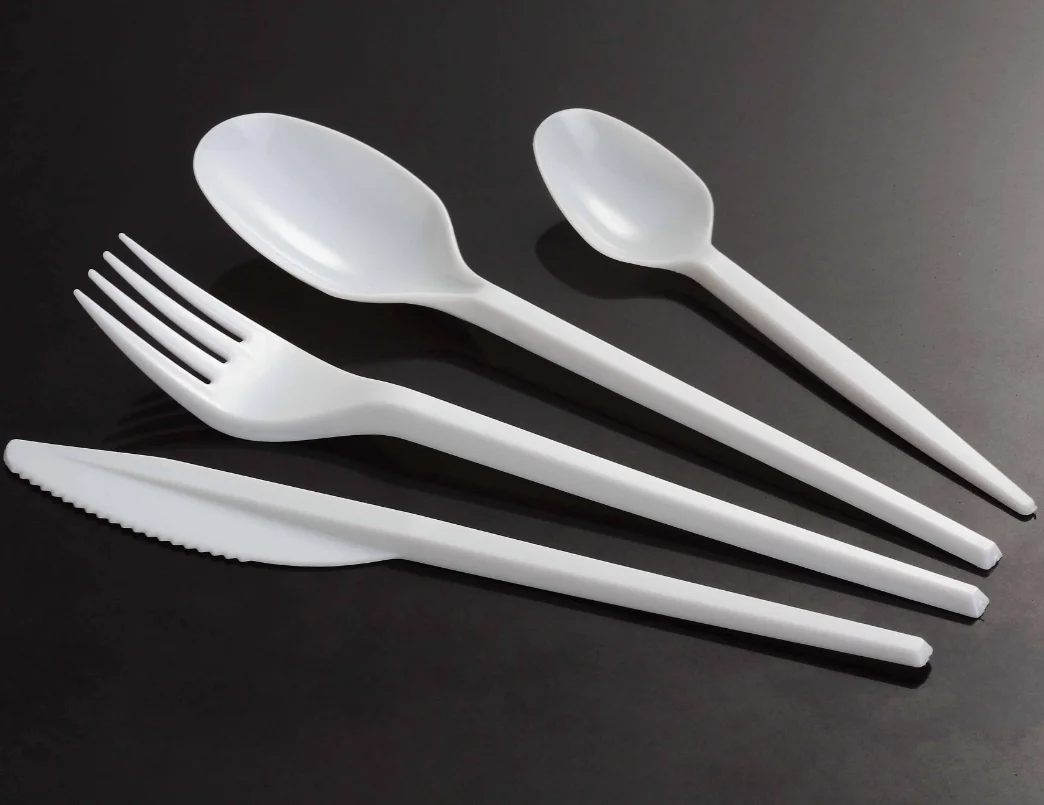 Легкий вес дешевые складные 2 г PS набор одноразовых пластиковых столовых приборов с ножевой вилкой и ложкой 165 мм