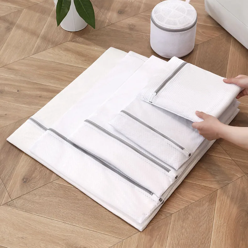 Custom Size Minimalist northern Europe style delicate fine mesh bags small laundry bag with zipper