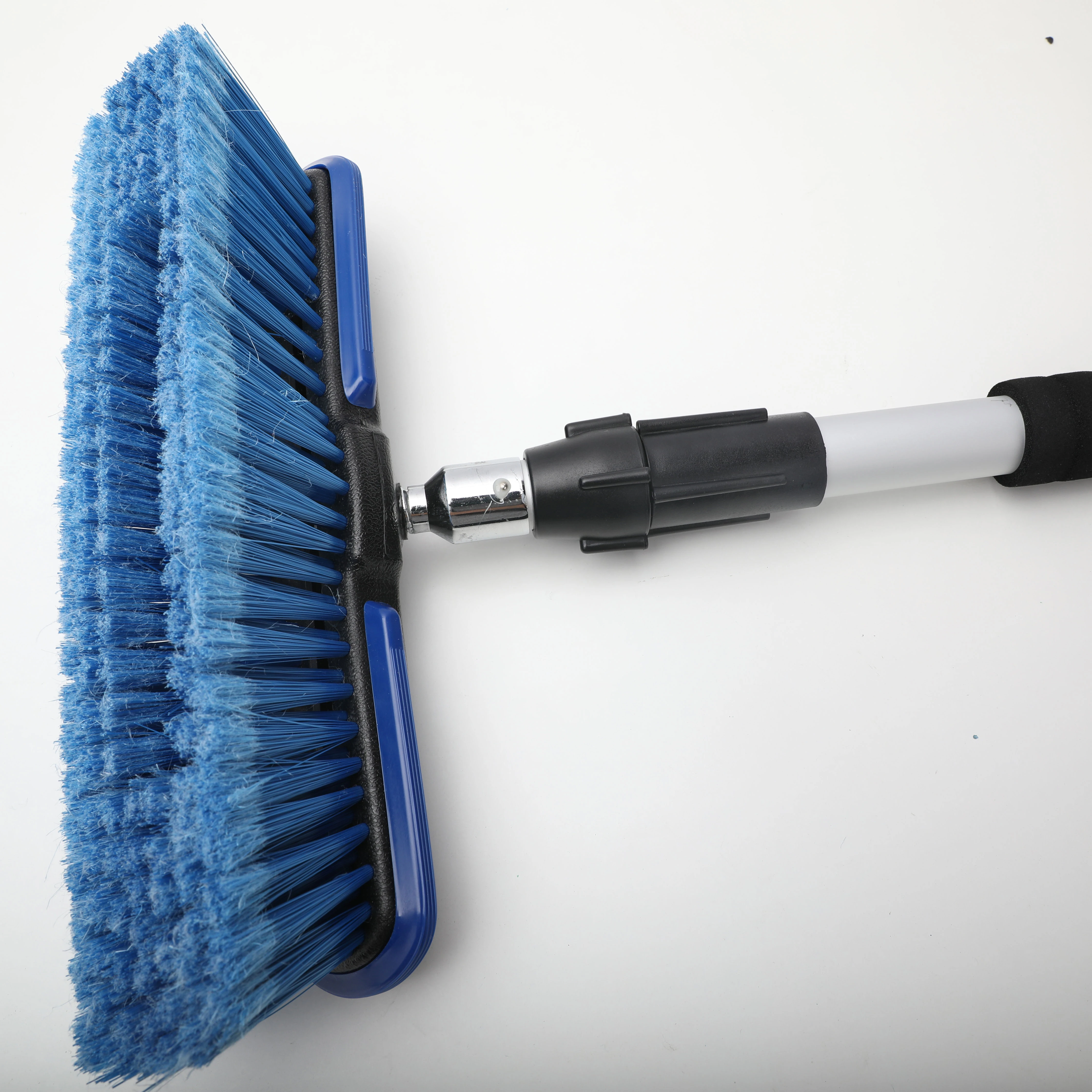 High Quality Switchable Soft Hard Telescopic Long Handle Car Wash Brush Car Detail Cleaning Brush