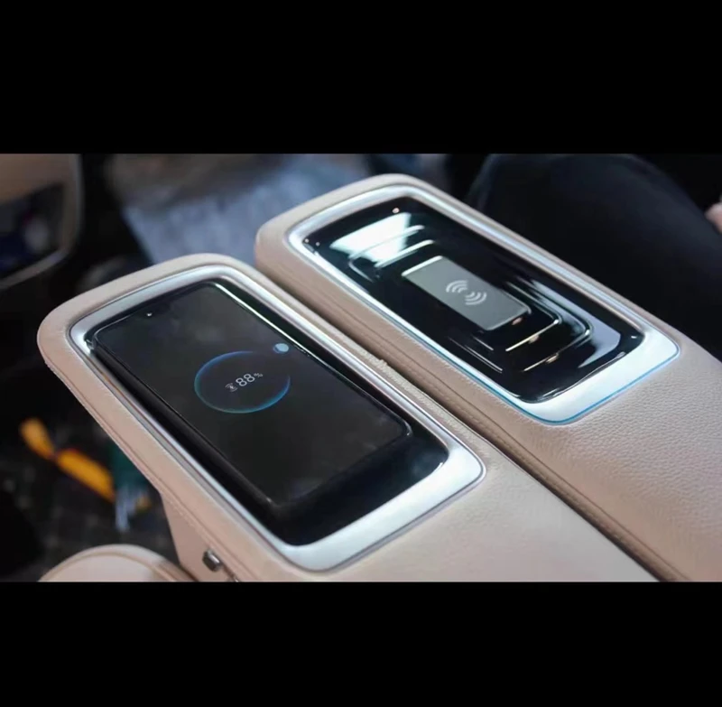 V class w447 wireless charger for seat high quality mobile phone charger v260 v250 car wireless charger