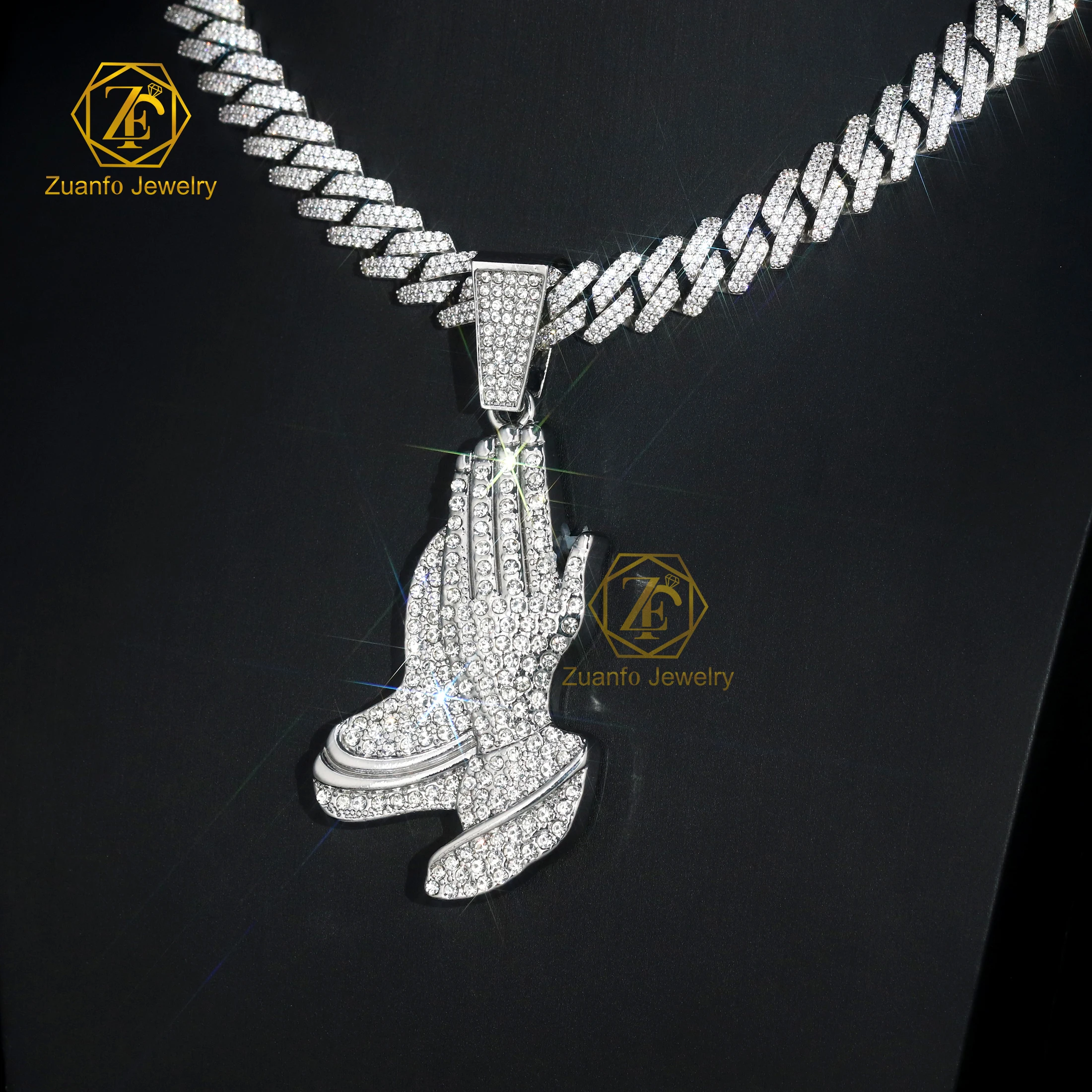 High Quality 925 Sterling Silver Hip Hop Style Pendant Gold Plated Iced out Moissanite Charm with Unique Personality Design