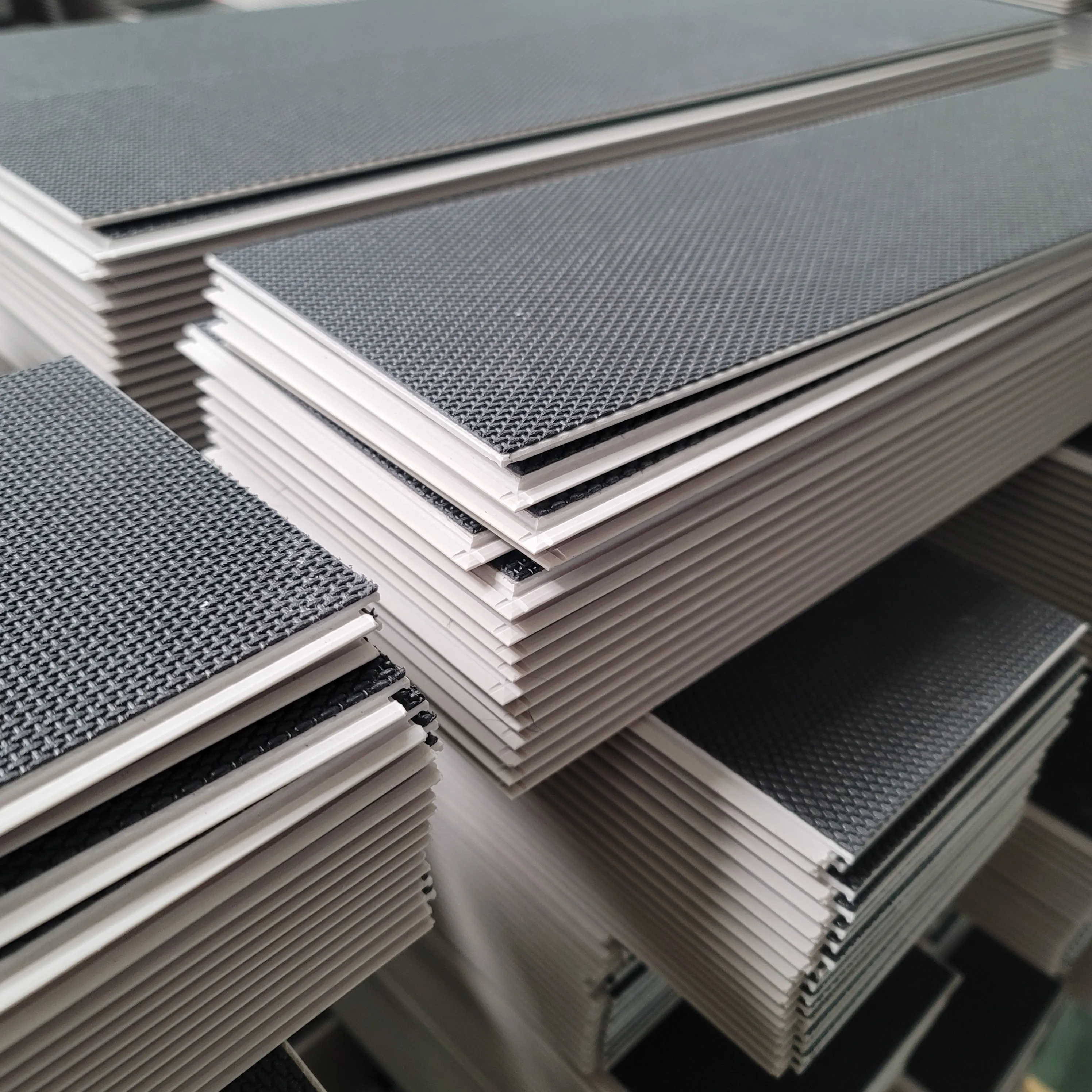 Luxury 4mm/5mm/6mm Click Lock Rigid Spc Flooring Waterproof Plastic Tiles Vinyl Plank Spc Flooring