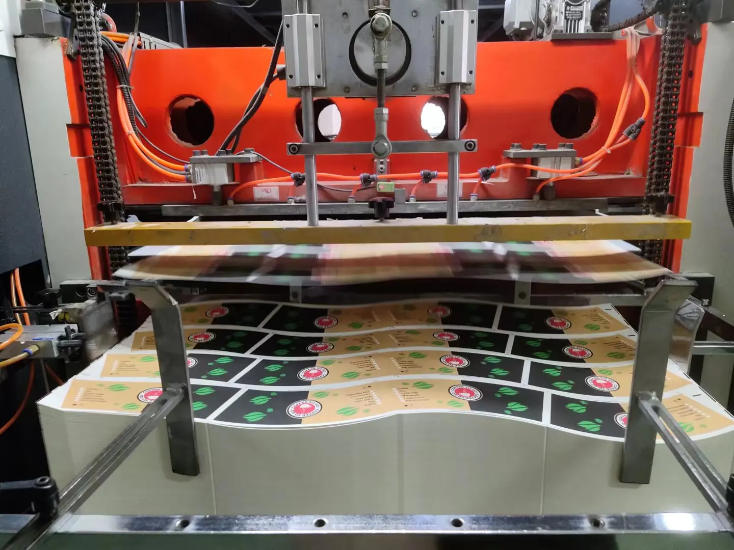 Pe Coated Paper Board In Roll Material Raw For Customized Paper Cup Sheet