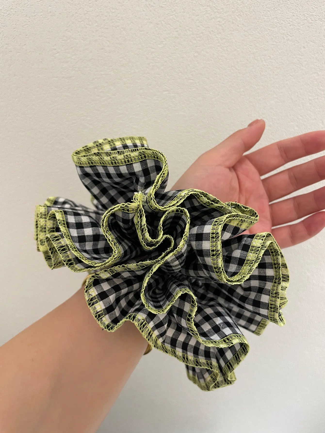 Fashion Korean 18cm Oversized XXL Large Plaid Fabric Puffy Scrunchies For Girl Pleated Double Layer Checked Hair band Accessory