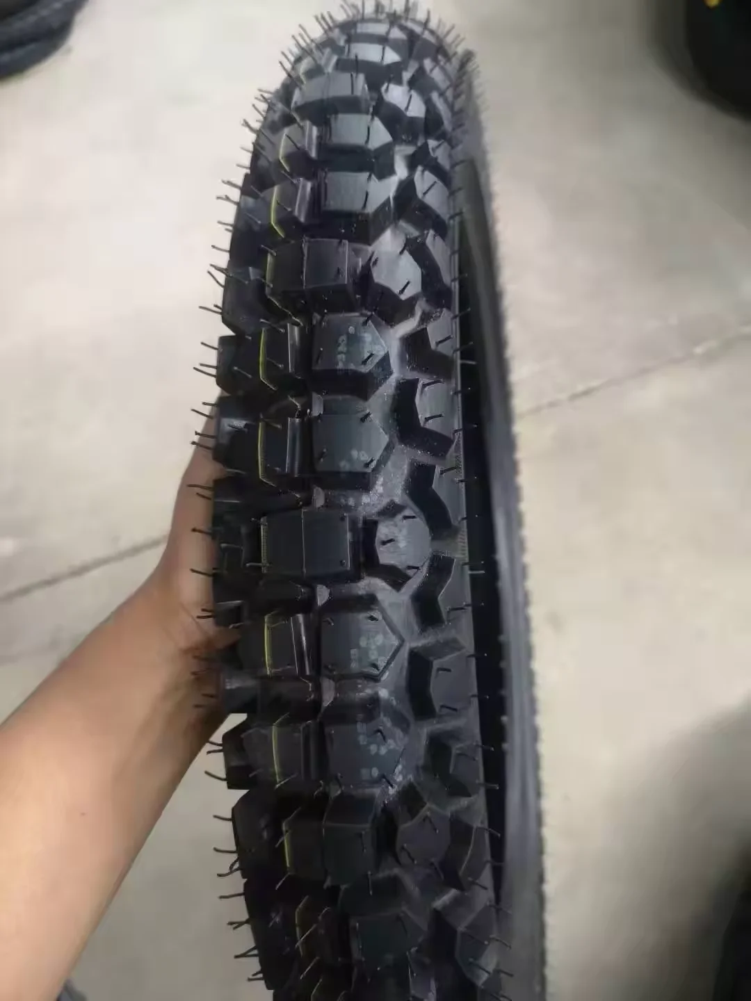 HIGH QUALITY 3.00-18 2.75-18 motorcycle tires