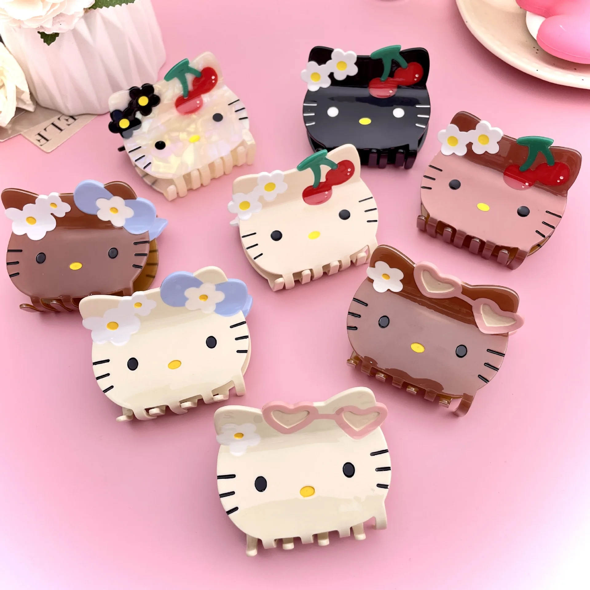 Sanrios Cute Kt Cat Hair Claw Women My Melody Kuromi Hairpins Girl Cinnamoroll Clips Cartoon Accessories Kids Gift