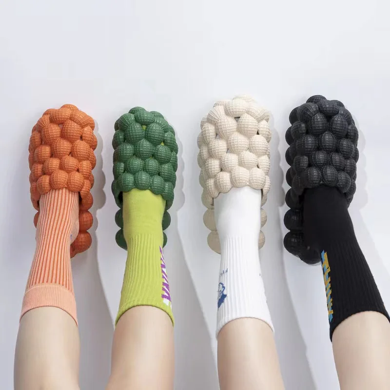 2022 Summer New Fashion Wholesale Eva Foam Slippers Women Massage Pink Bubble Slides With Charms
