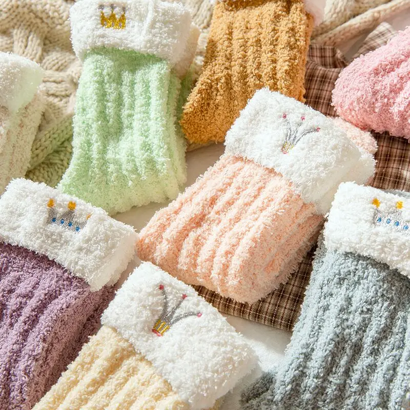 Factory Direct Micro Fleece Crown Embroidery Colorful Patterned Fuzzy Fluffy Winter Socks Soft Warm Lady Winter Socks