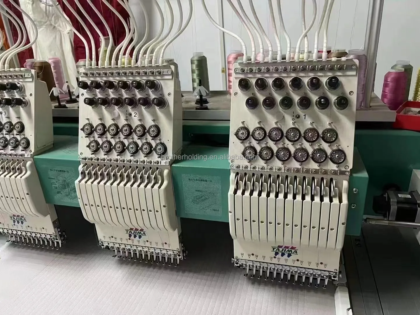 Used Japan TAJIMAs Embroidery Machine 6 Heads 12 Needles Computerized Embroidery Machine