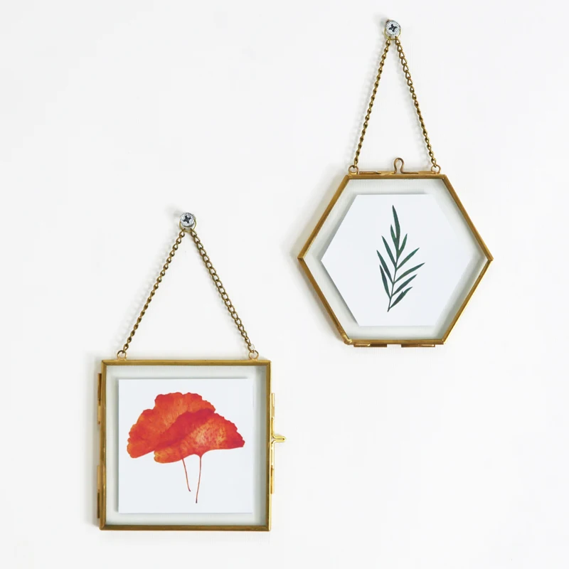 A variety of shapes hanging wall glass frame photo memorial, brass + glass material