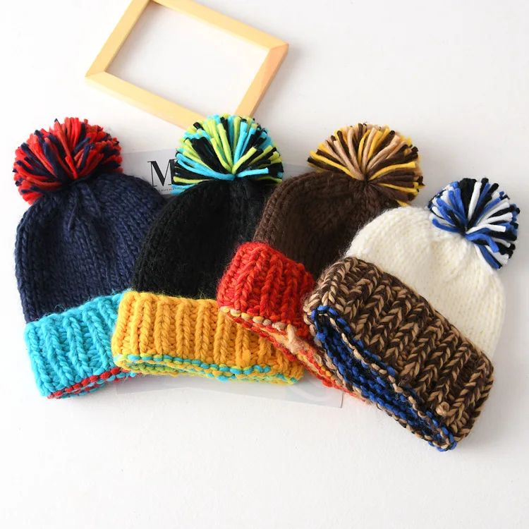 Wholesale Slouch Knitted Stripped Footy Toque Hat Sports Winter Custom Pom Pom Beanie Bobble Hat With Logo