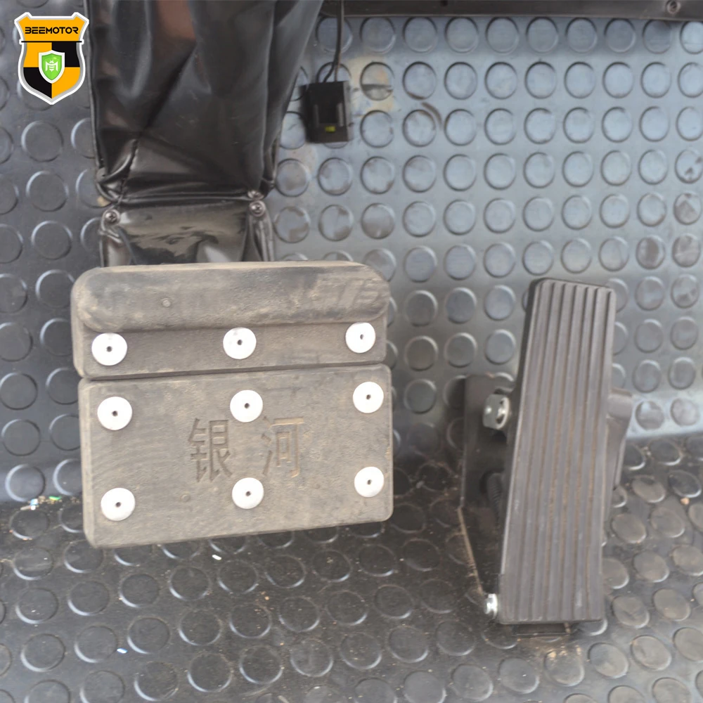 Cheap Wholesale Electric Club Car 8 Seater Fast Single Cartairport Electric Golf Cart Price