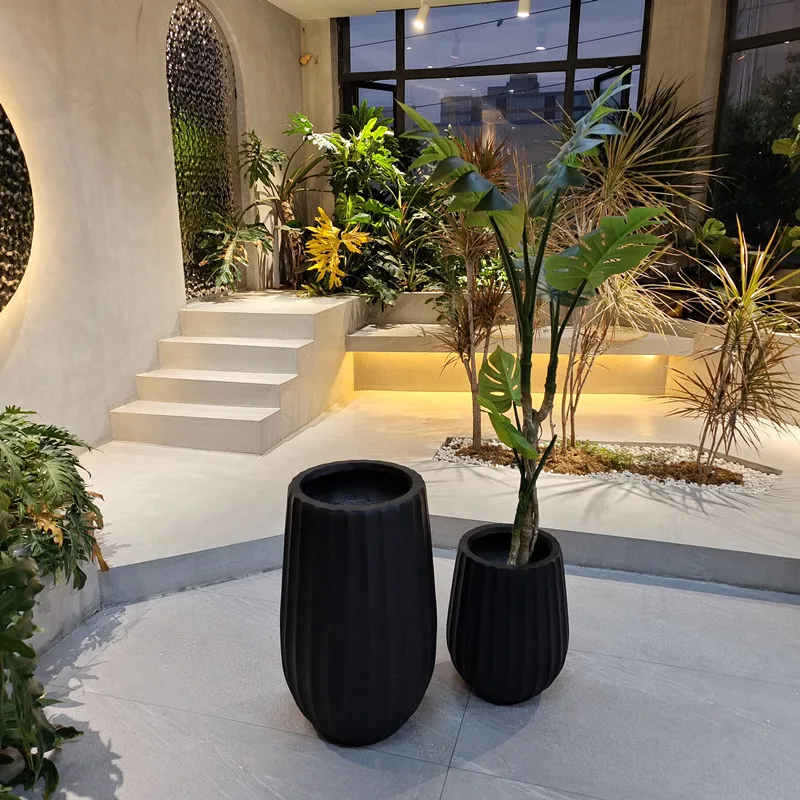 China Manufacturer Wholesale Big Flower Vase Fiberglass Tree Pots Outdoor Decor Planters Fibre Clay Pots for Plants