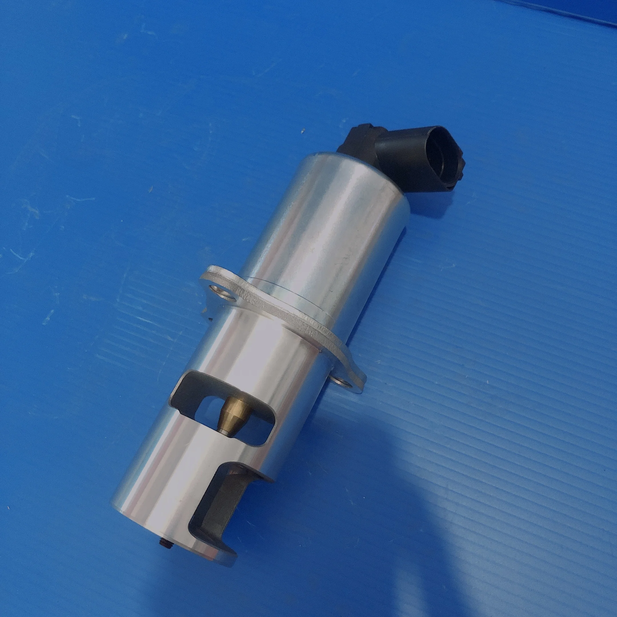 EGR Valve For NISSAN PRIMERA RENAULT MEGANE II 1.9 DCi 8200542998 New  8200282879 8200467030  8200157971 8200360201 8200293950