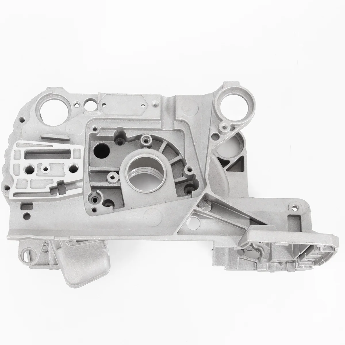 China Professional 52cc Chainsaw The cylinder housing Parts  5800 Gasoline Chain Saw Parts