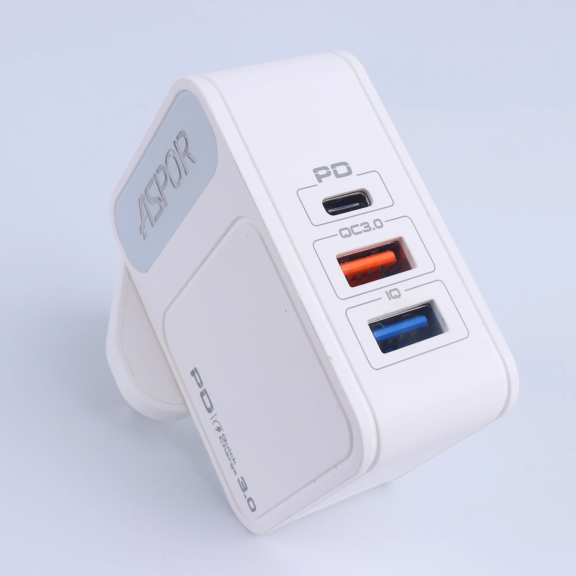 Fast Charger PD 18W QC 3.0  IQ 2.4A Output  UK  PIN ASPOR