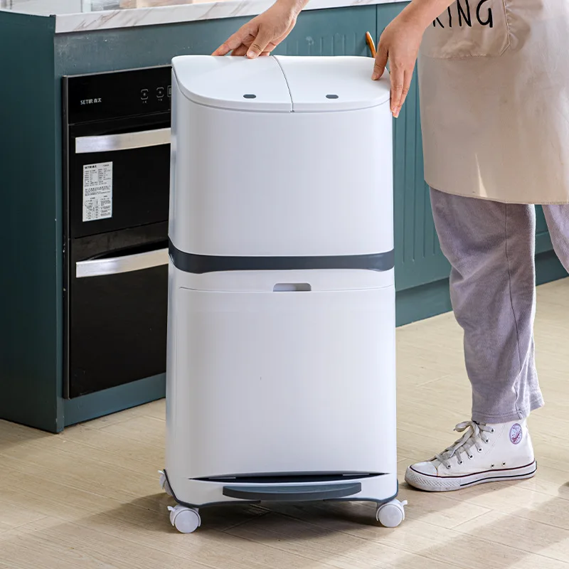 2022 New Arrival Fashion Household Kitchen Magnetic Cover Sorting Trash Can with Foot Operated lid