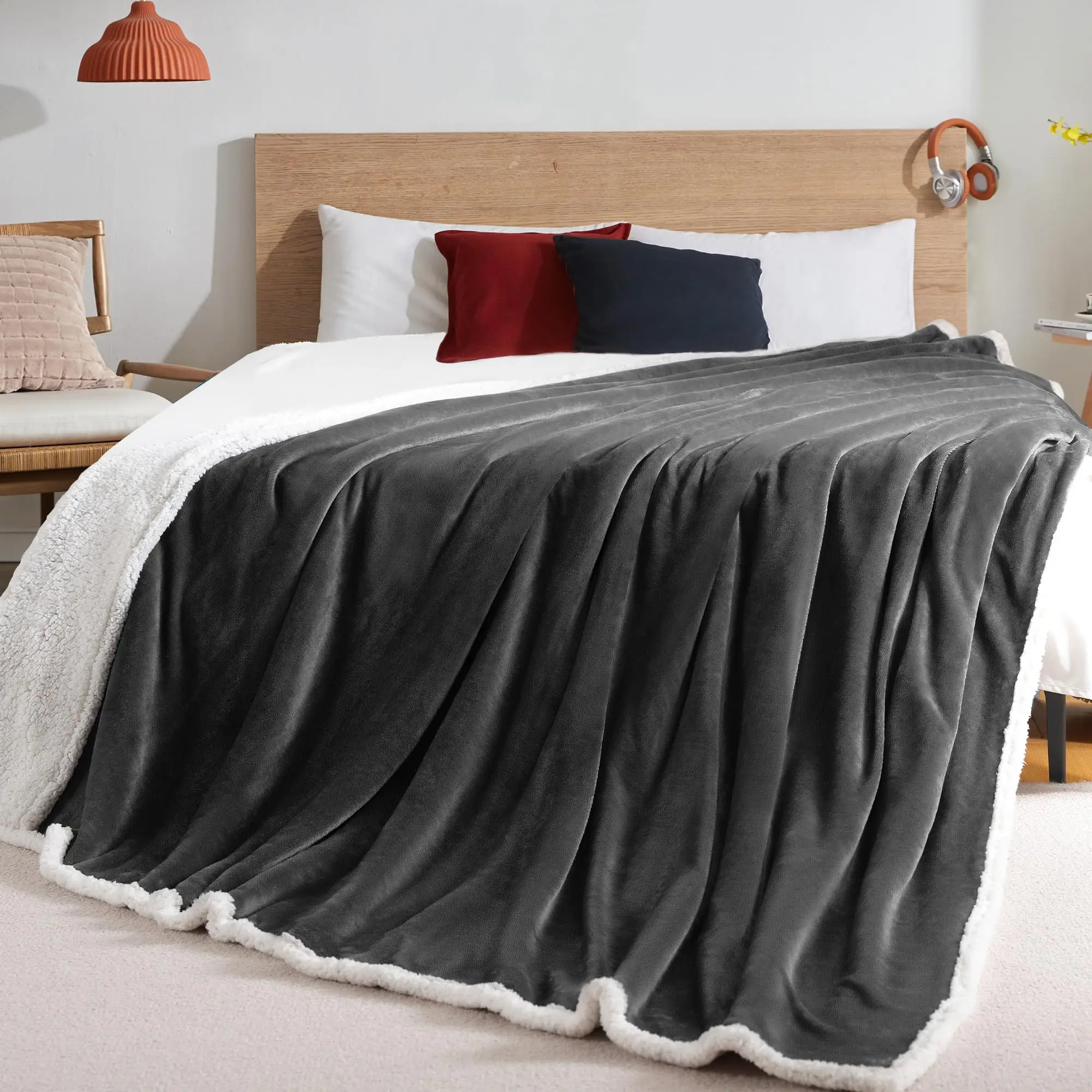 Wholesale Super Soft Warm Double Layer  Plush Lamb Wool Throw Blanket Thick Flannel Fleece Sherpa Blankets Full Size for Winter