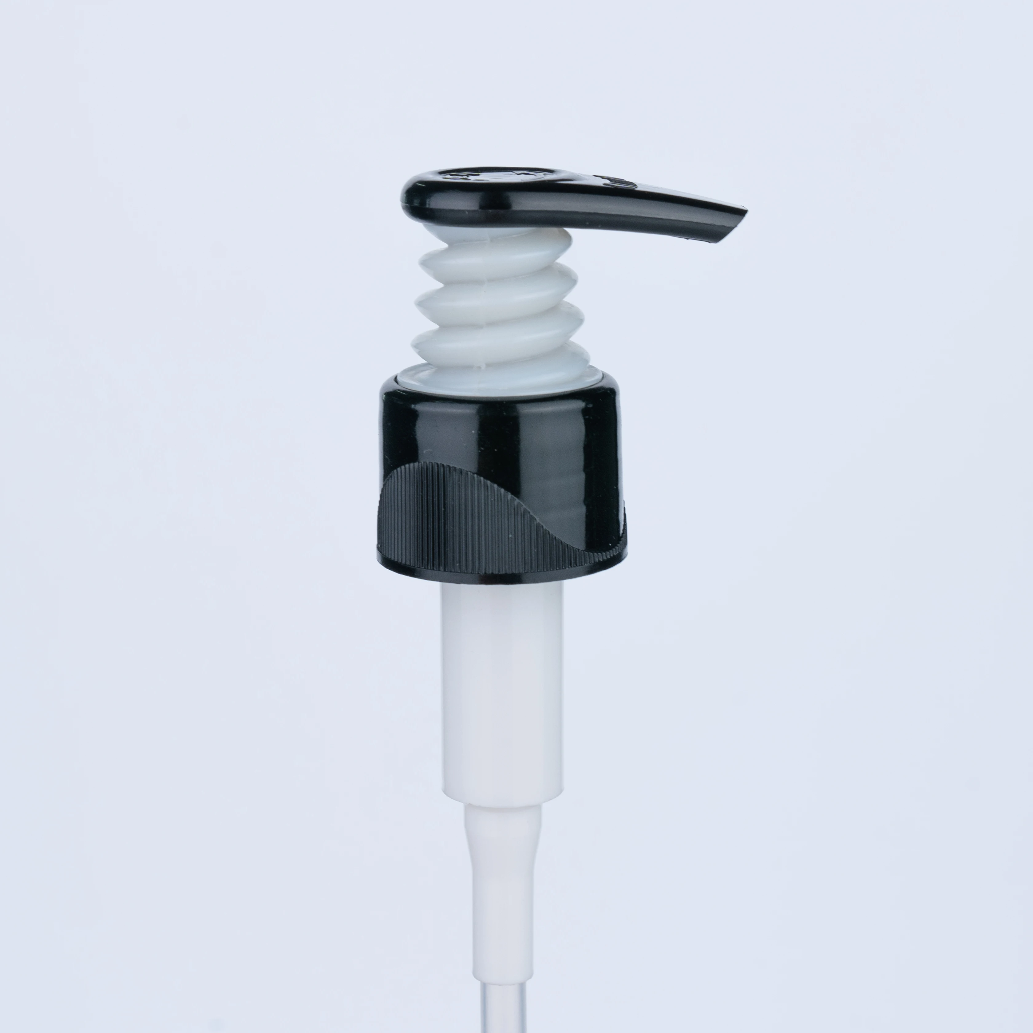 28/410 black metal free lotion pump external spring lotion pump for plastic face cream pump for shave cream bottle