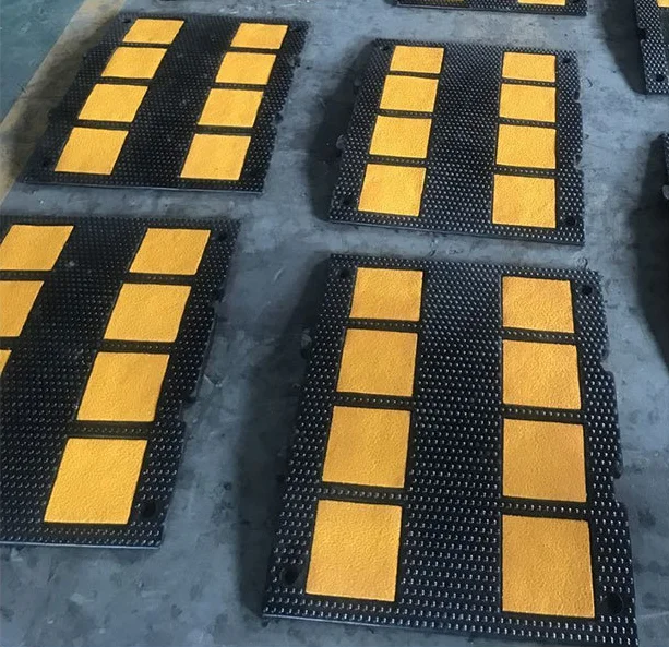 Hot sales Highway  stop Exit hump rubber speed bump