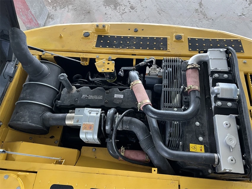 Excellent quality almost new Construction Machine 20ton used excavator machine KOMATSU 200 PC200 for sale