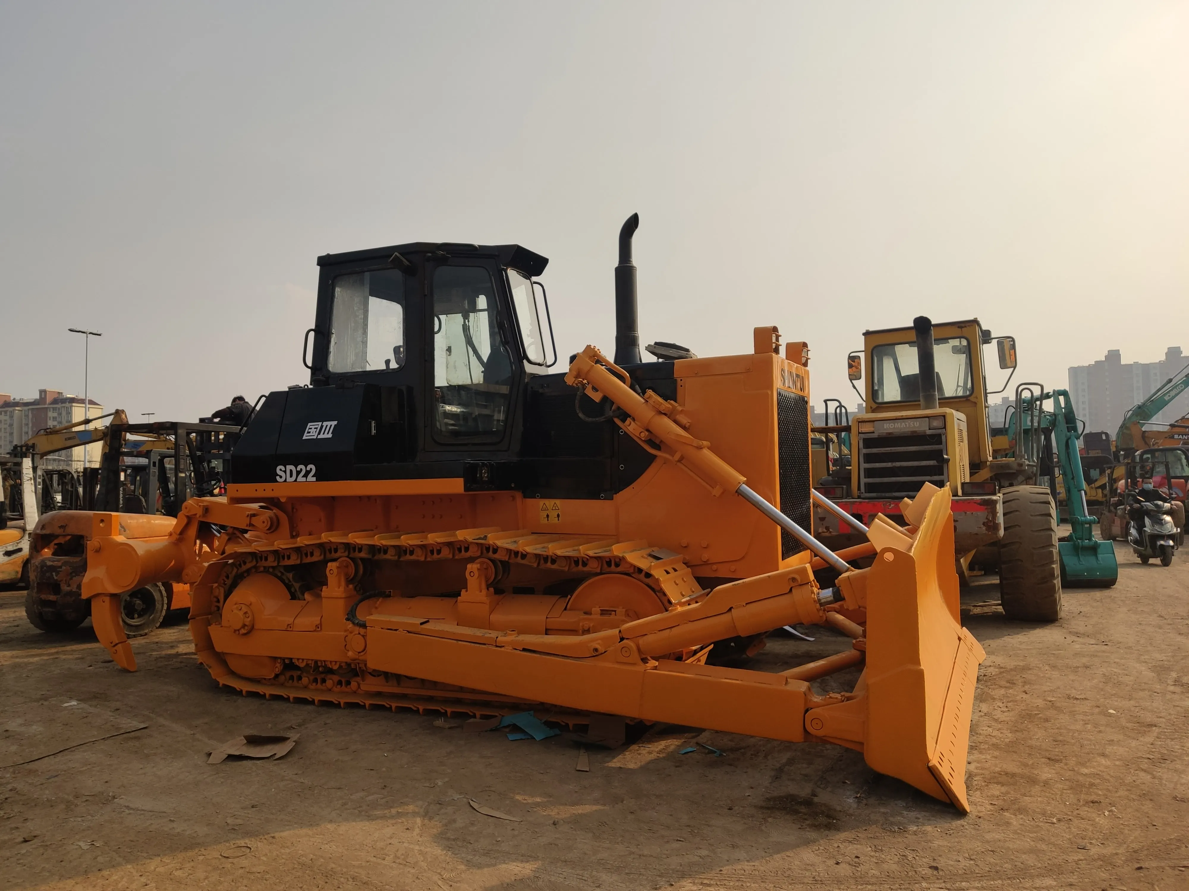 Бульдозер Shantui SD16 SD22 SD32 SD42 SD52 SD90 по конкурентоспособной цене