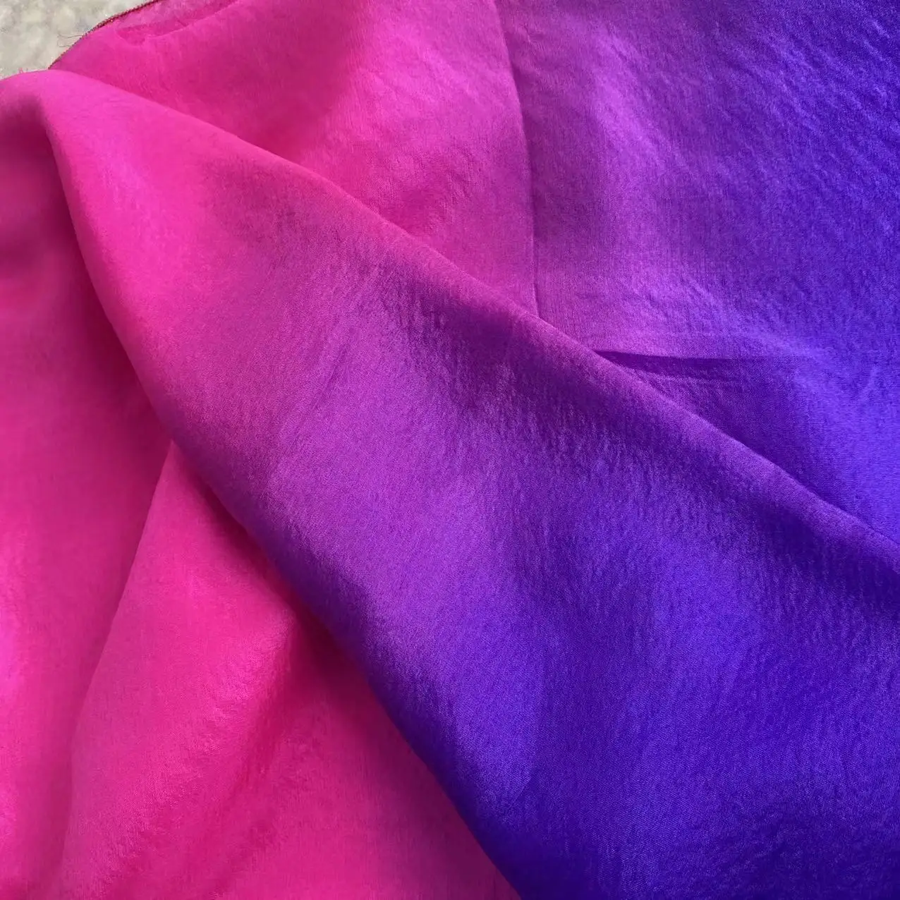 Manufacturer 6A Grade Custom Scarf and Garment Fabric 100% Real Natural Silk Ombre Dyed Silk Paj Fabric